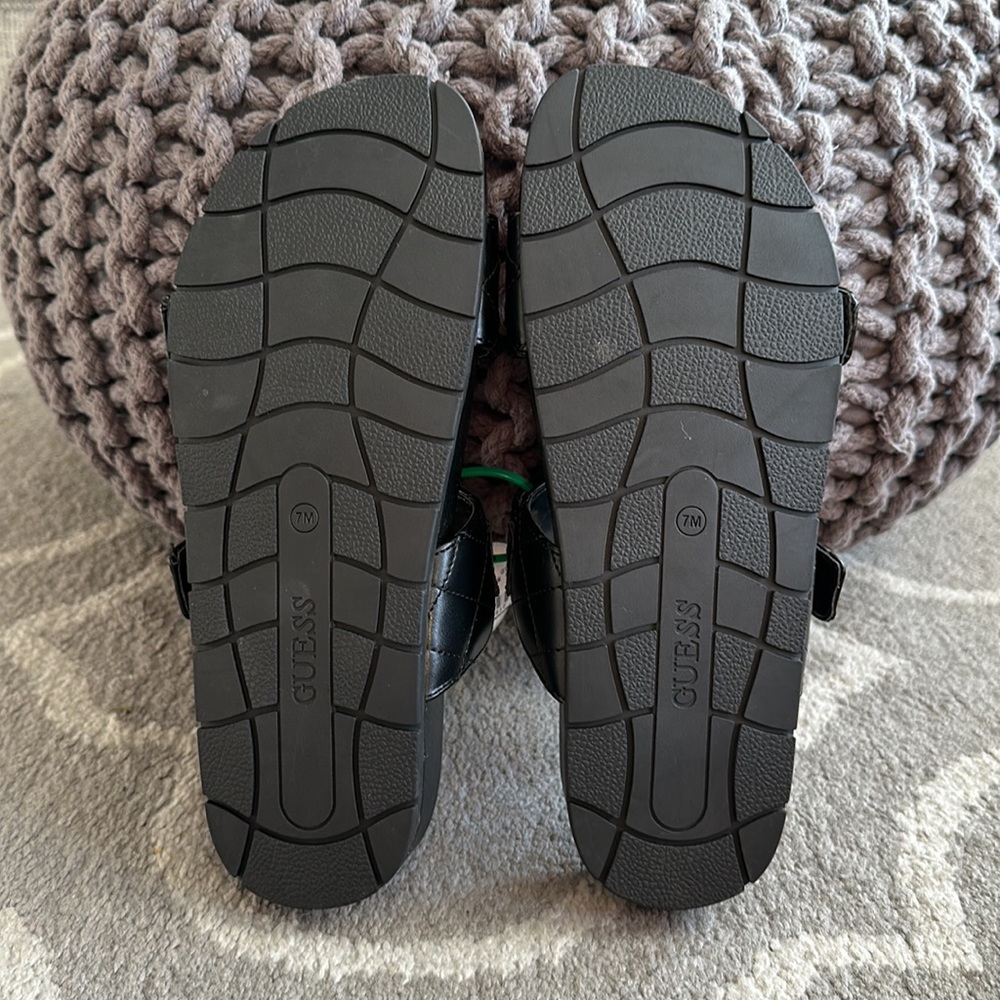 Guess Felda Quilted Buckle Sandal Size 7 New - Picture 8 of 8